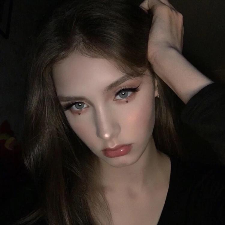 6686体育铜牌作者Luke